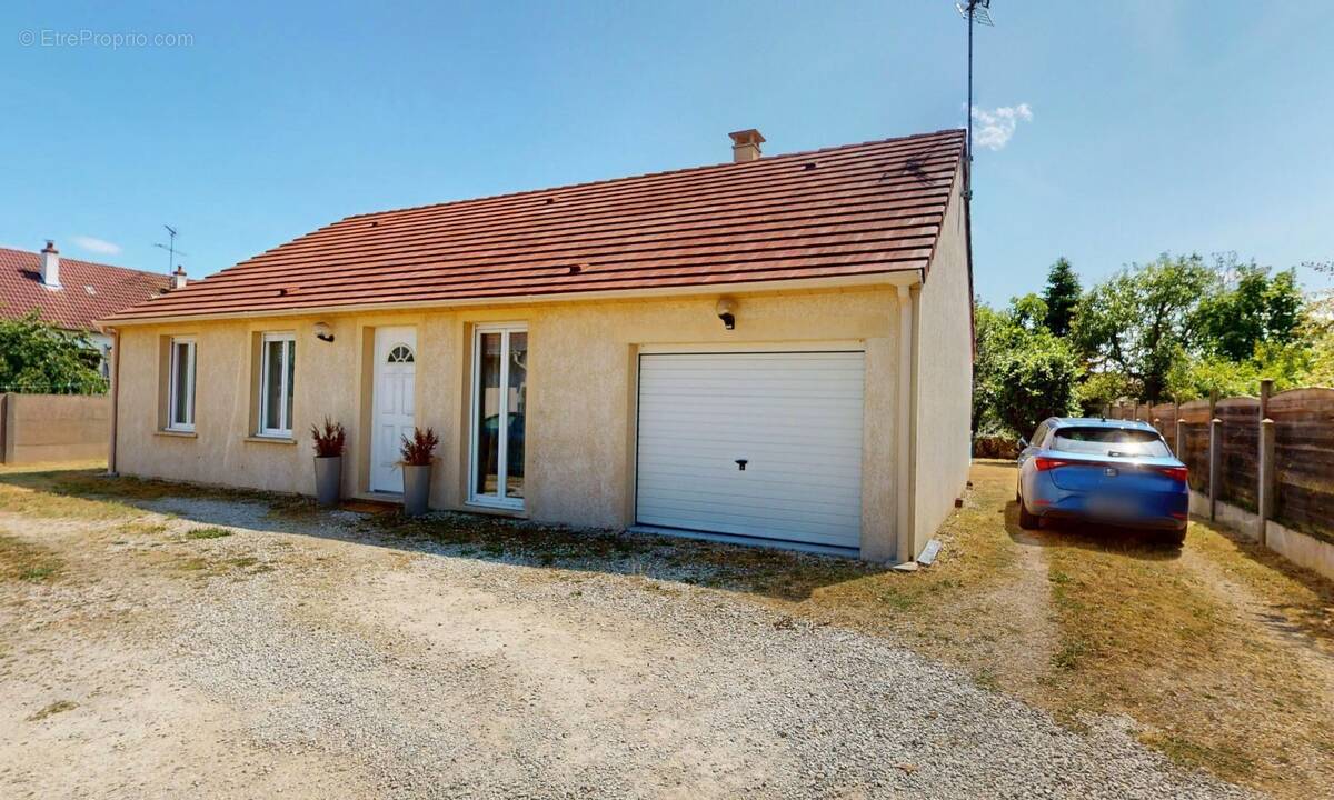 Maison à CHATEAUNEUF-SUR-LOIRE