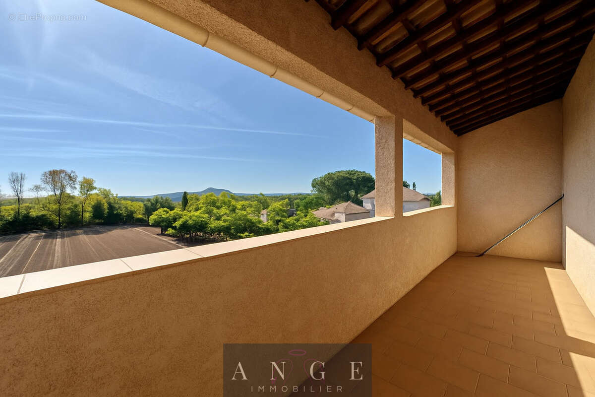 Appartement à LA FARLEDE