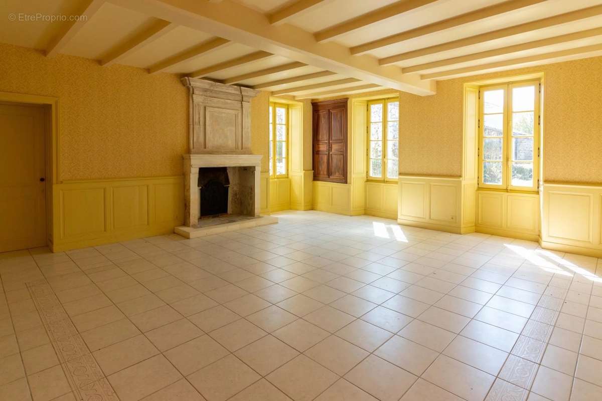 Maison à SEGONZAC