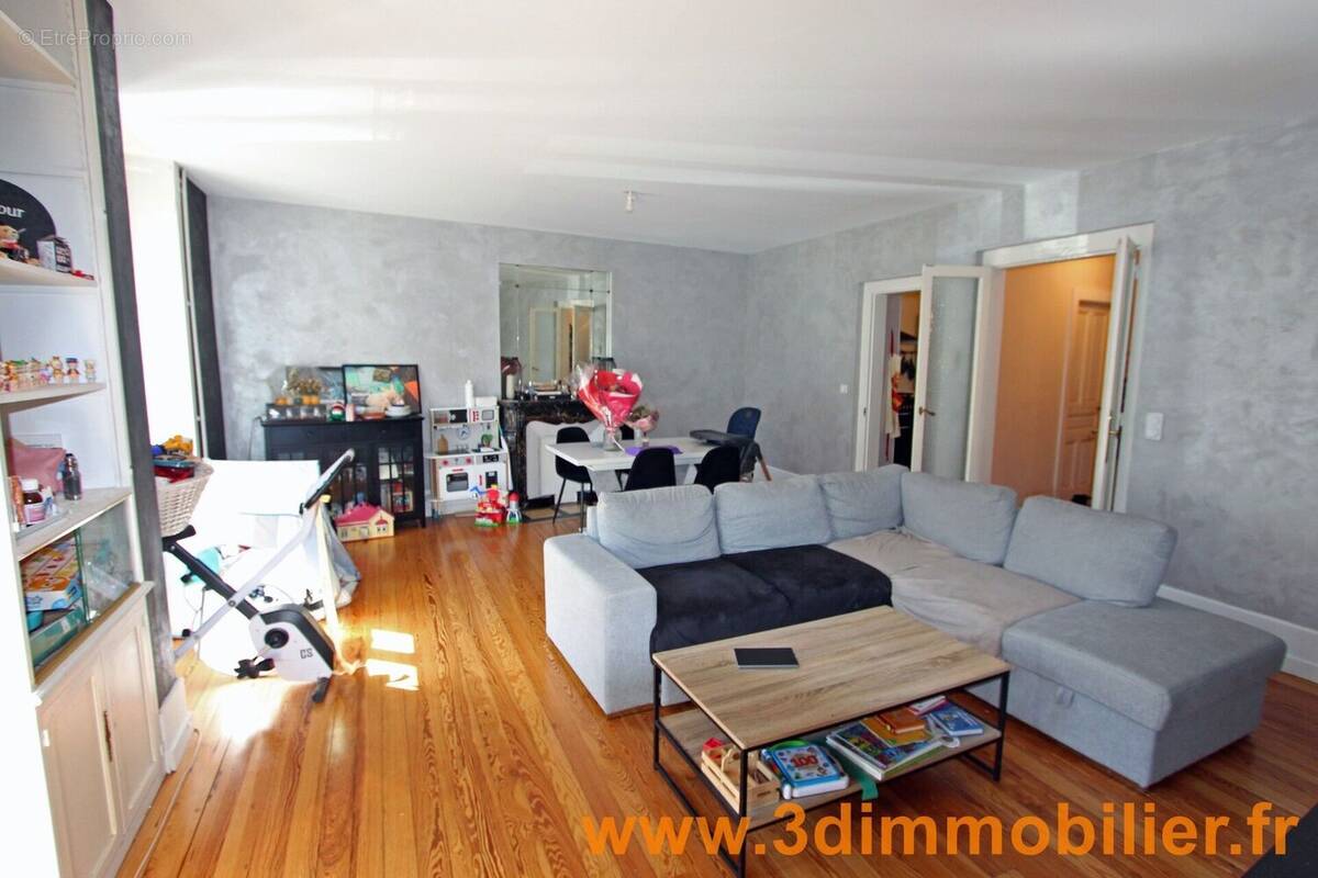 Photo 1 - Appartement à LONS-LE-SAUNIER
