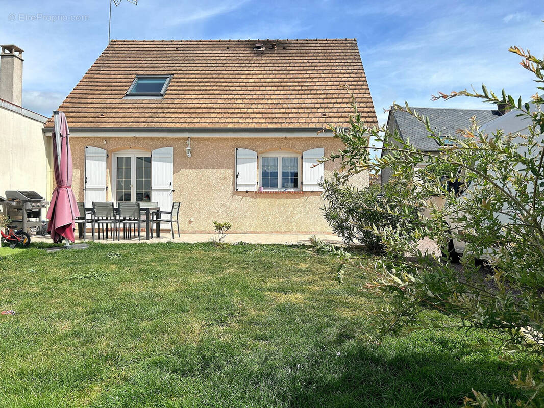 Maison à LA COUTURE-BOUSSEY