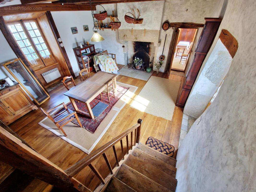 Maison à PUYLAGARDE