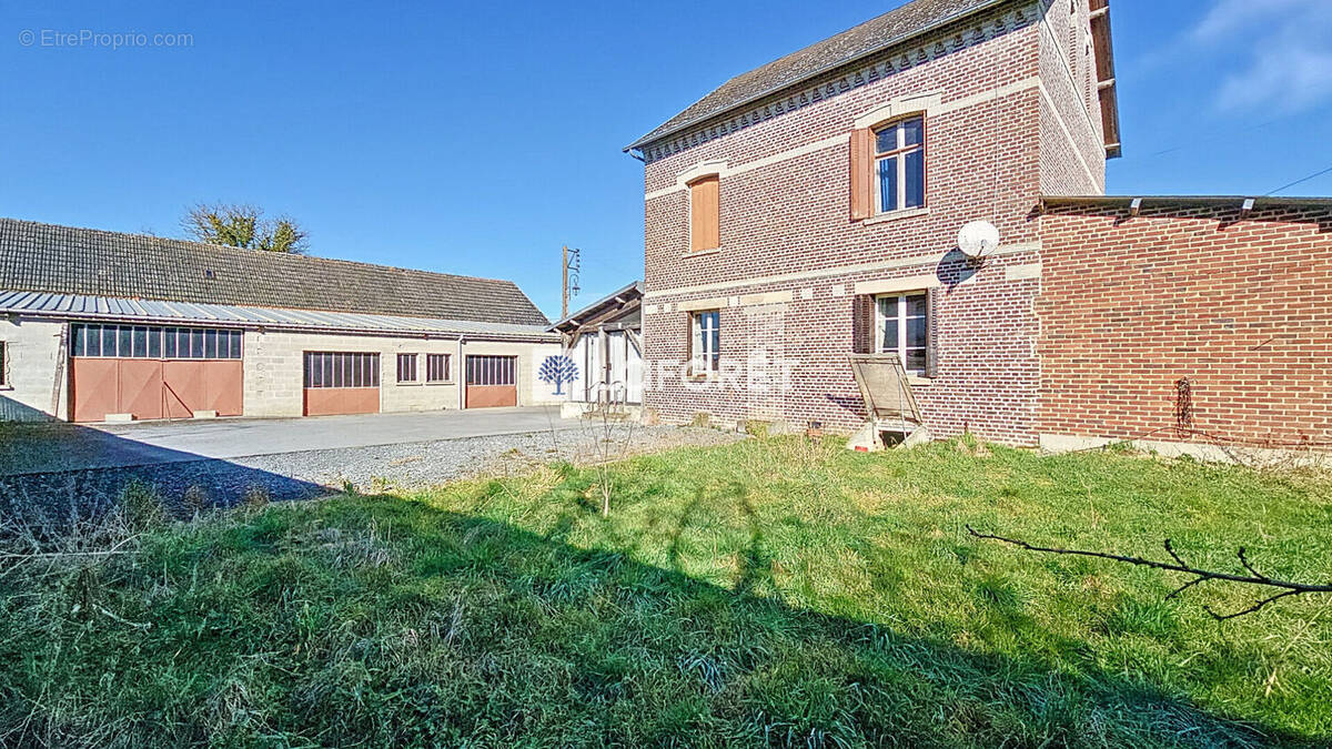 Maison à ANNOIS