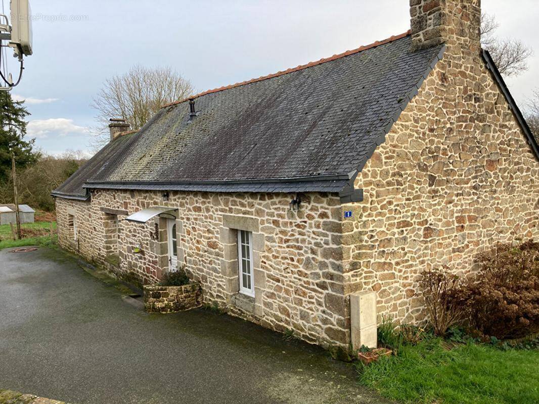 Maison à LANGOELAN
