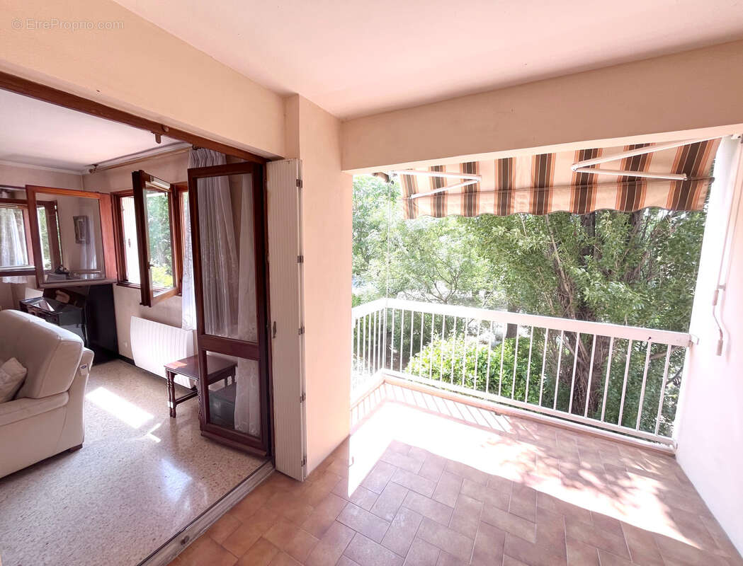 Appartement à LA VALETTE-DU-VAR