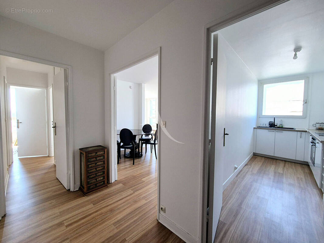 Appartement à PARIS-20E
