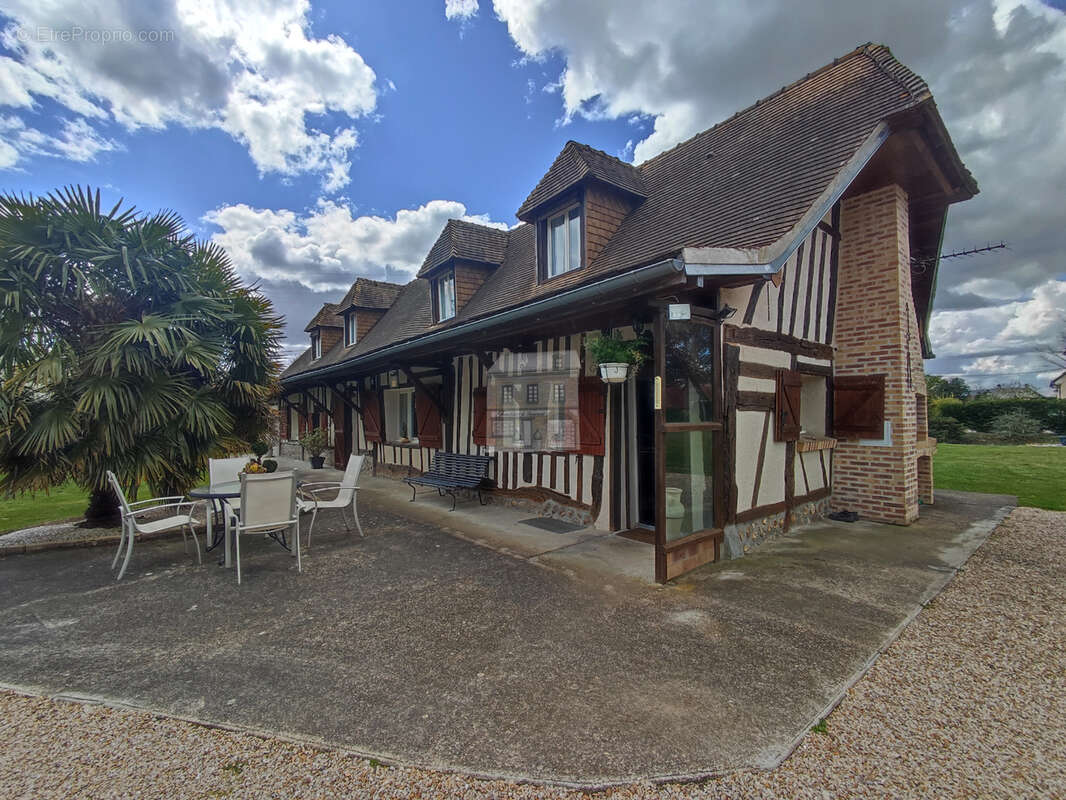 Maison à BEAUMONT-LE-ROGER