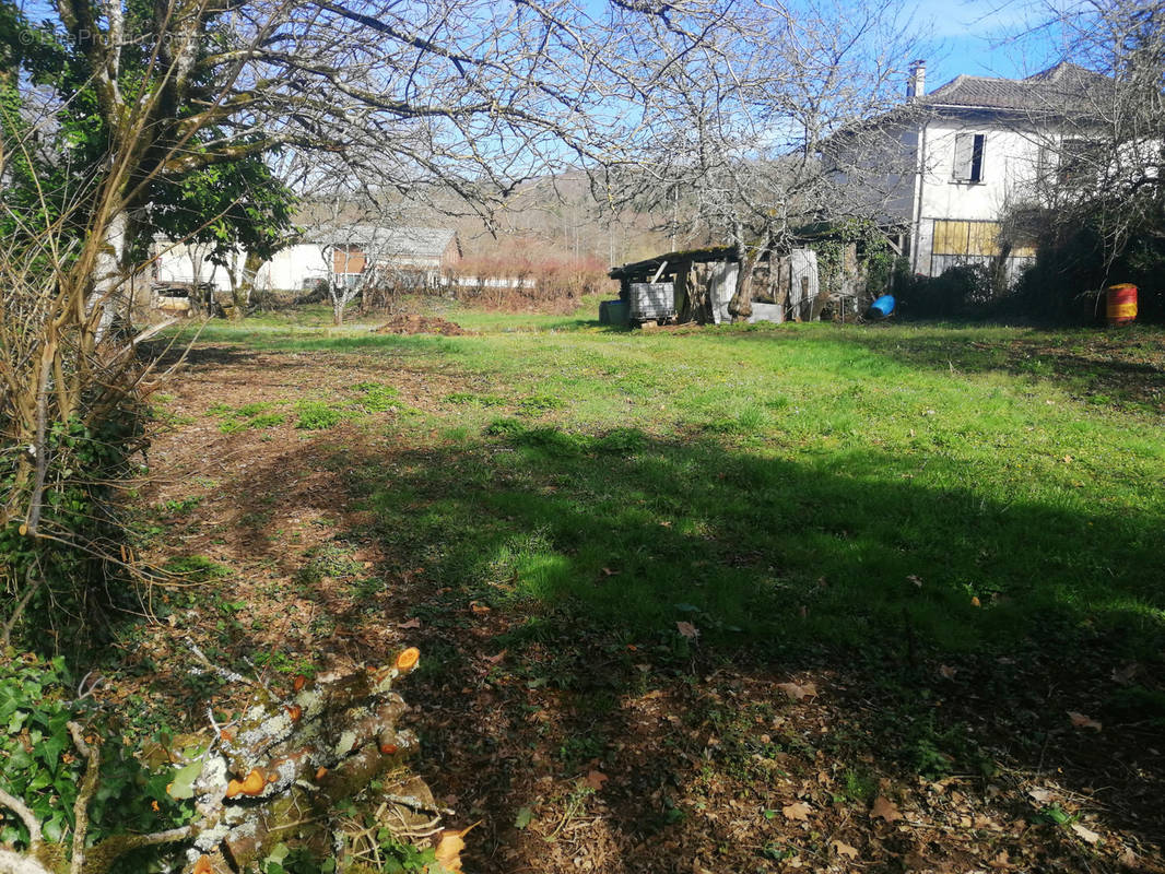 Terrain à SAINT-CERE