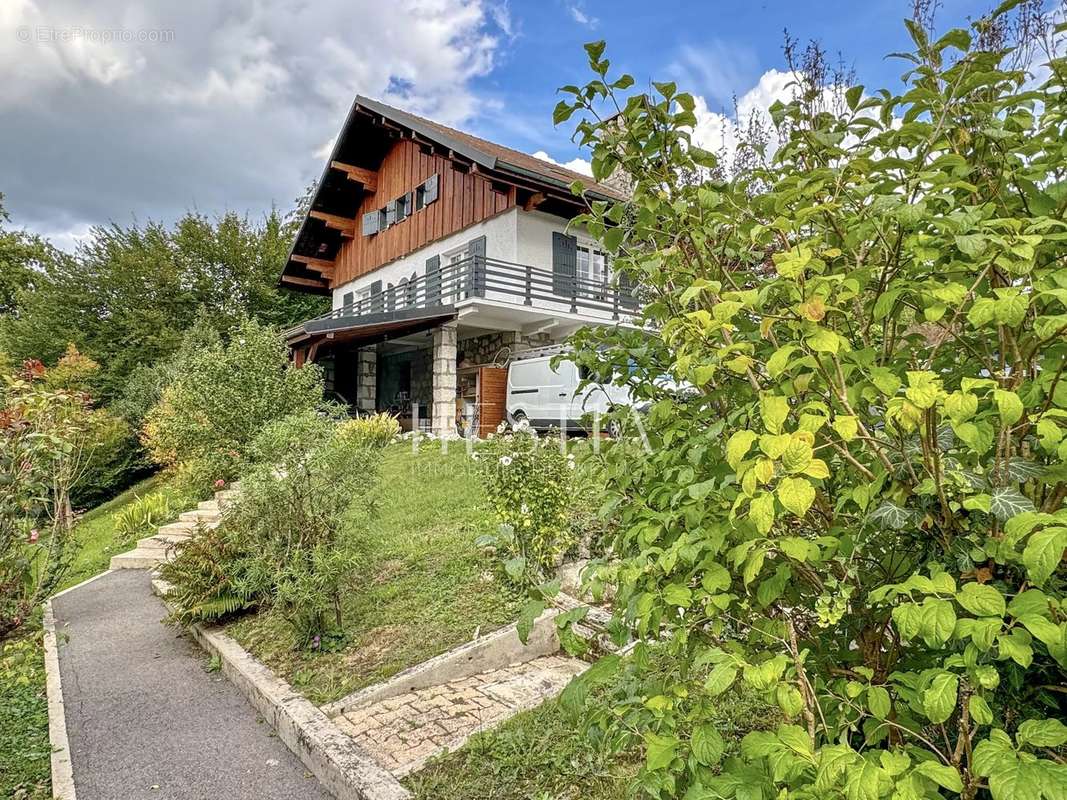 Maison à ALBENS