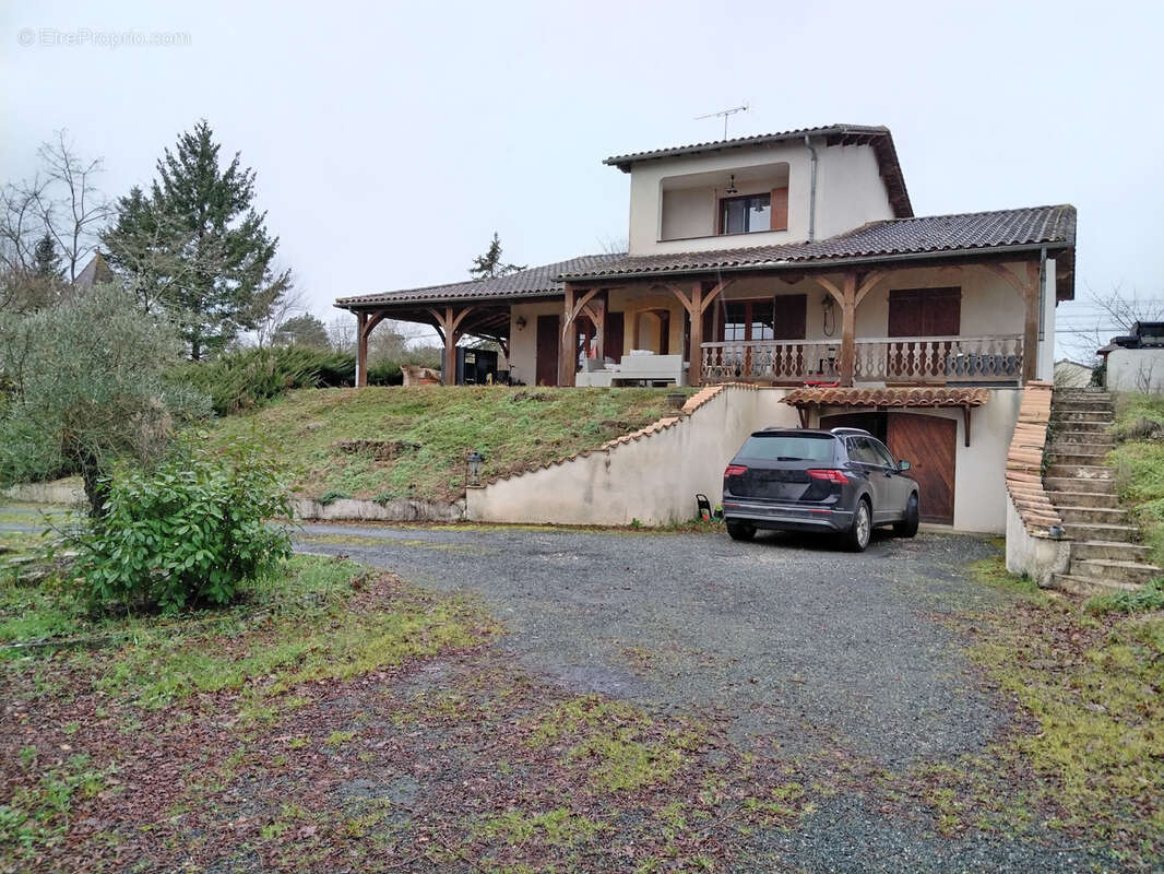 Maison à SAINT-LAURENT-DES-HOMMES