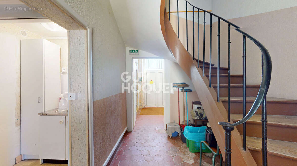 Appartement à BRUYERES-LE-CHATEL