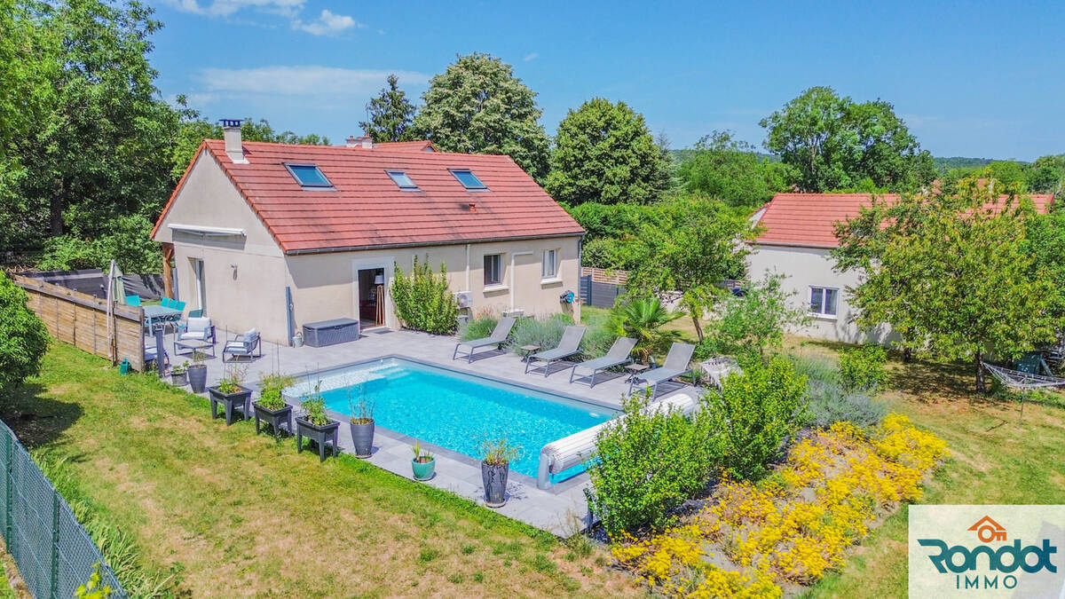 Maison à IS-SUR-TILLE
