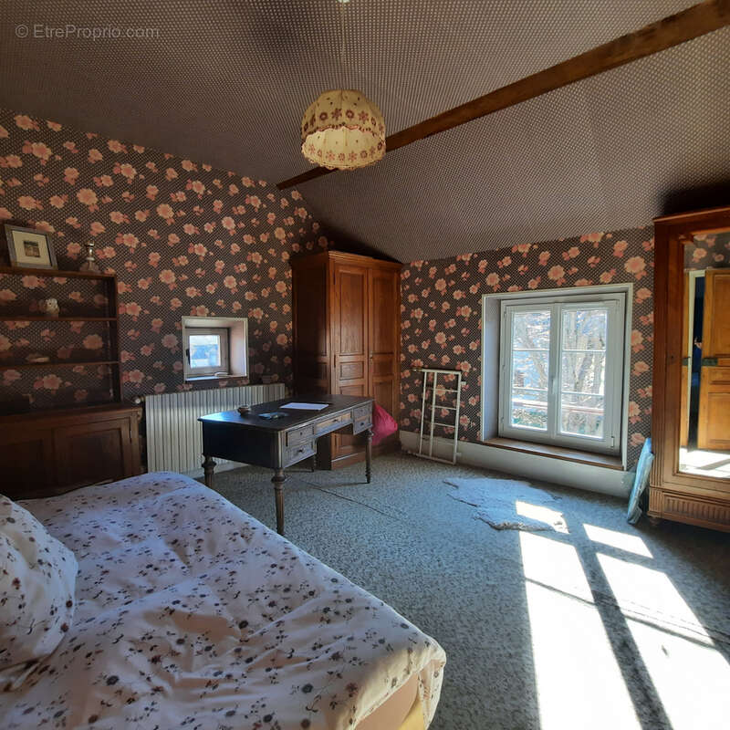Maison à EGREVILLE