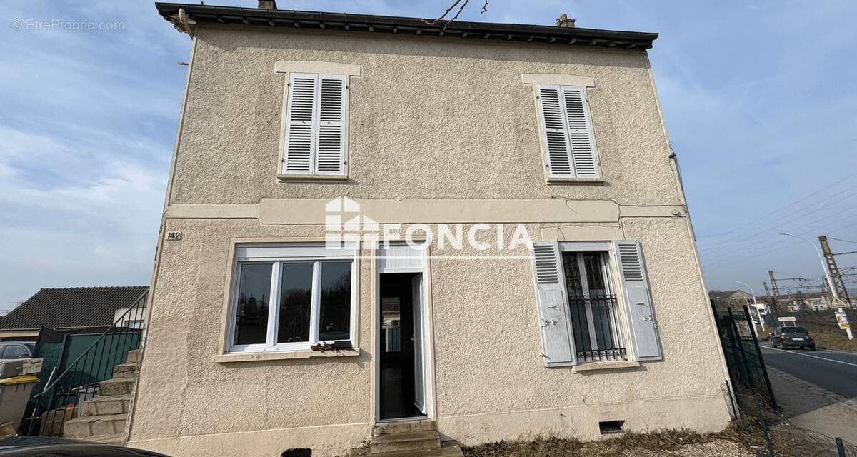 Appartement à CHAMPAGNE-SUR-SEINE