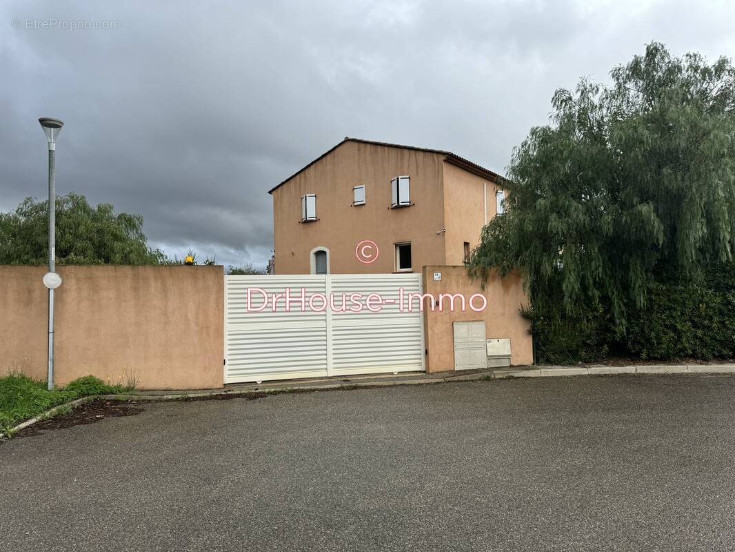 Maison à LA LONDE-LES-MAURES