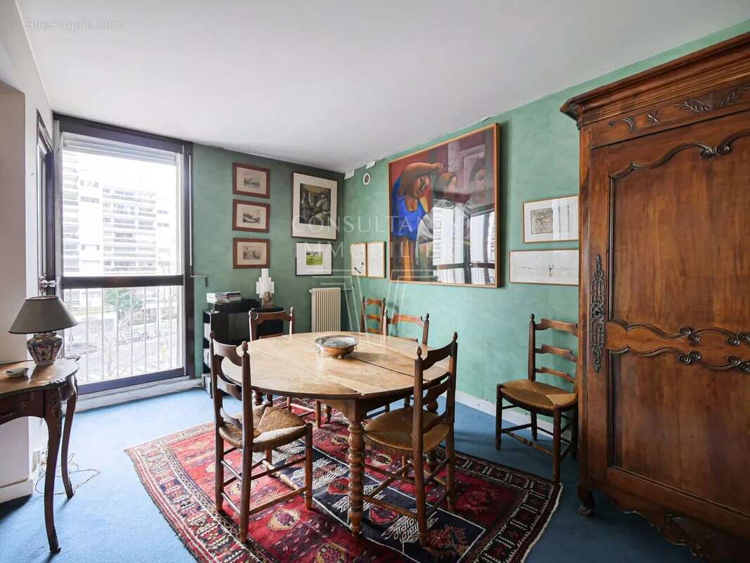 Appartement à PARIS-15E