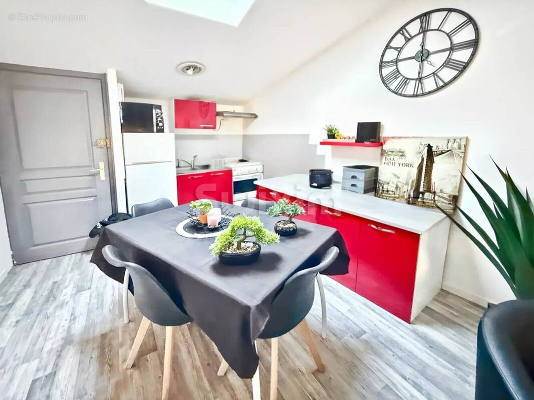 Appartement à PIERRELATTE