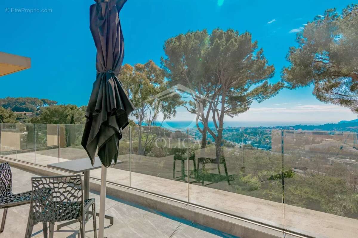 Maison à MOUGINS
