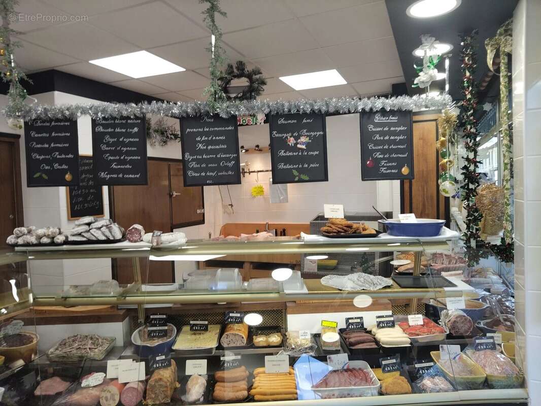 Commerce à CAUDEBEC-LES-ELBEUF