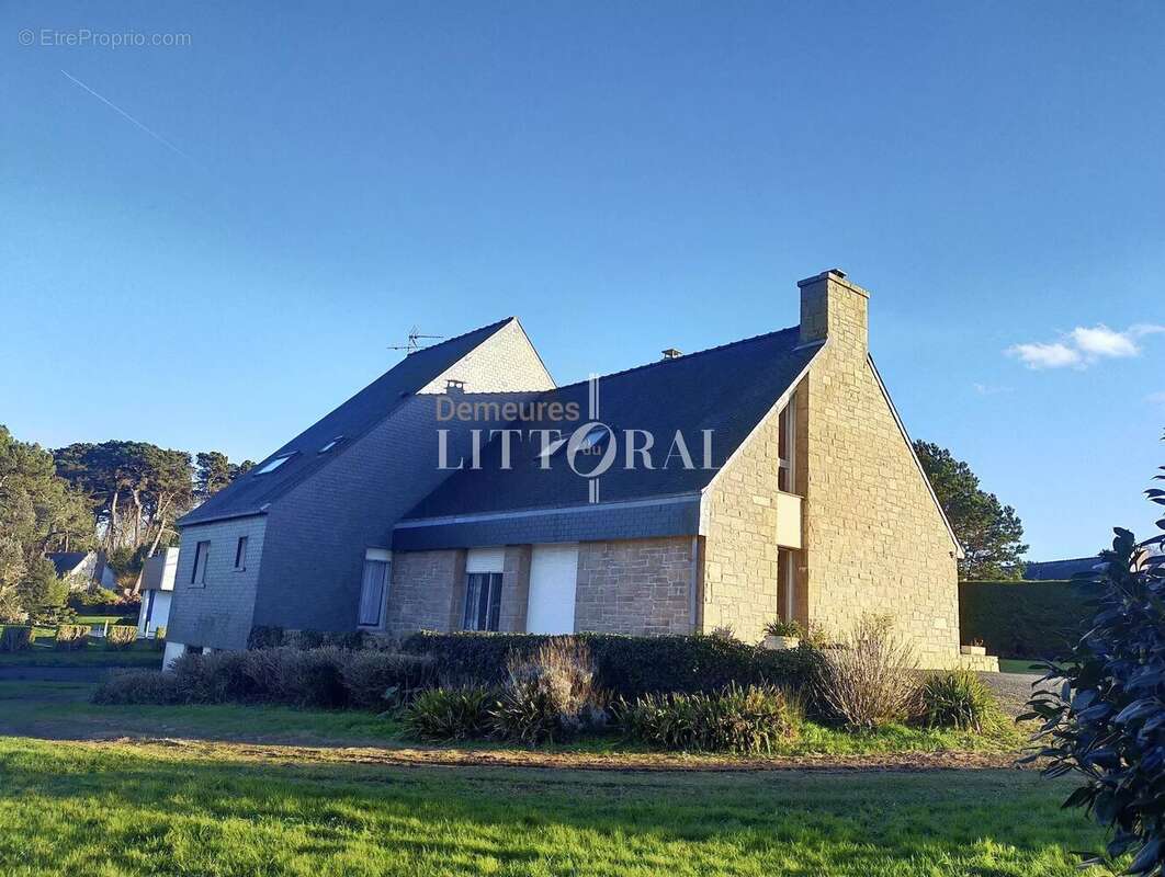 Maison à PENVENAN