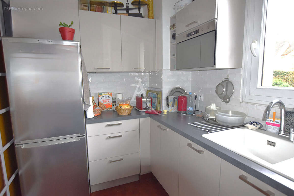 Appartement à COMBS-LA-VILLE