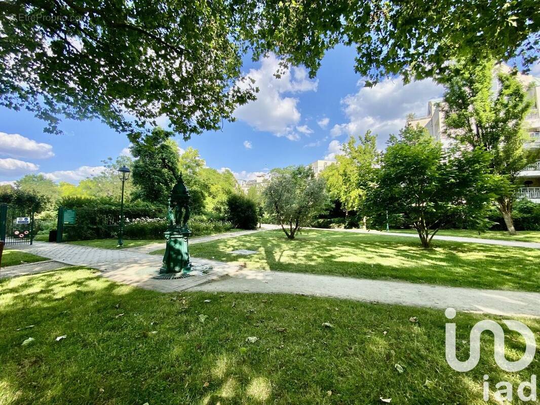 Photo 1 - Appartement à RUEIL-MALMAISON