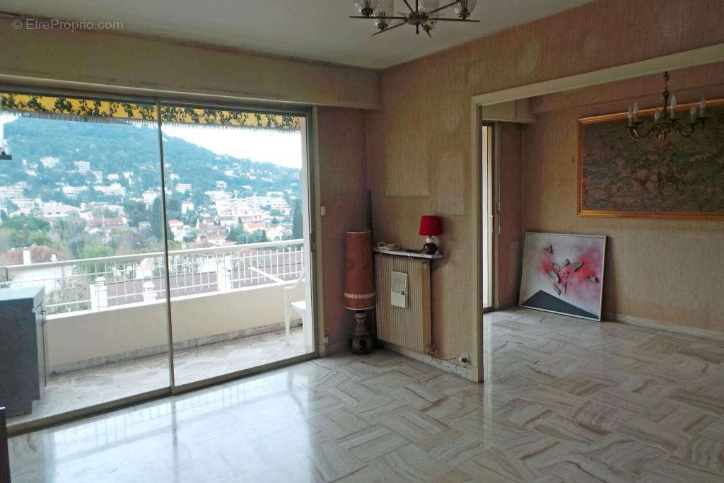Appartement à LE CANNET