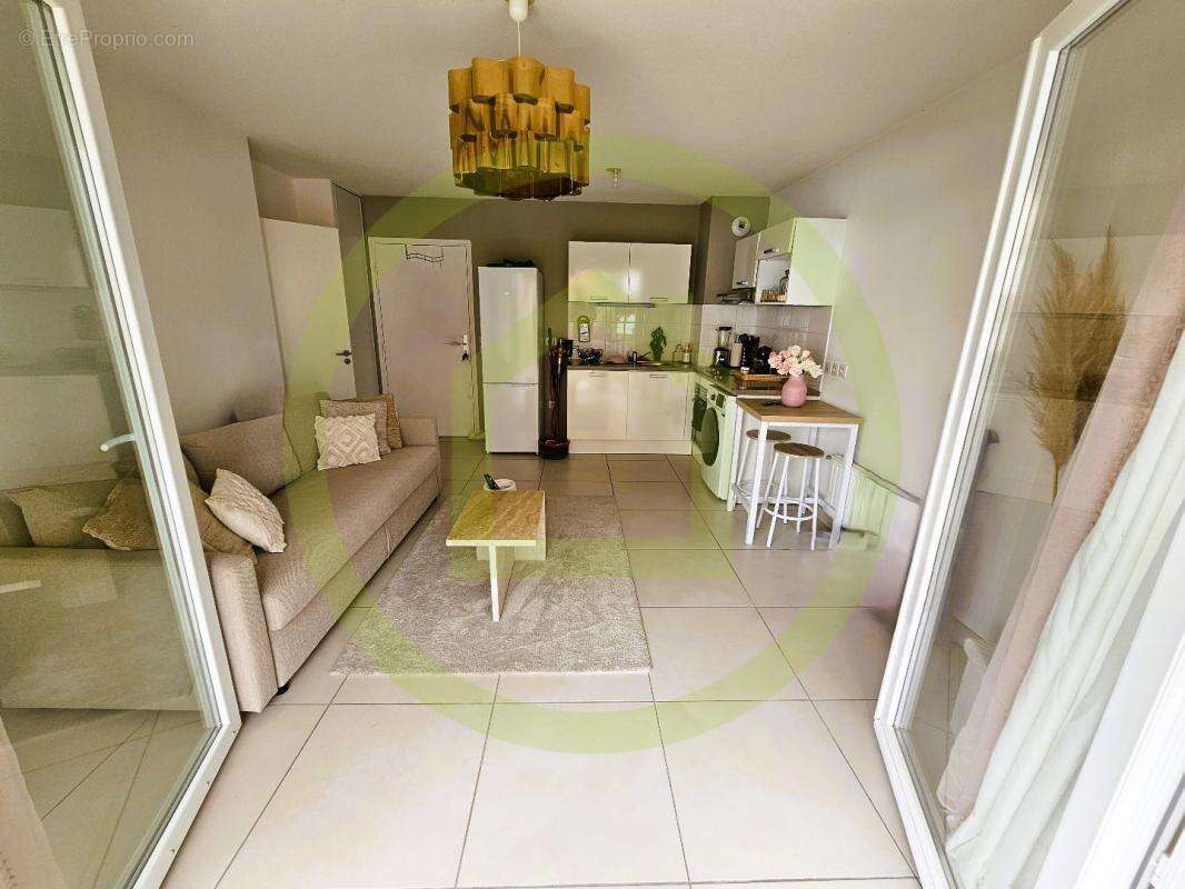 Appartement à JUVIGNAC