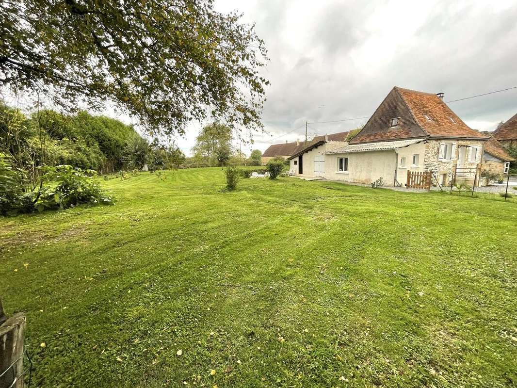 Photo 2 - Maison à DUSSAC