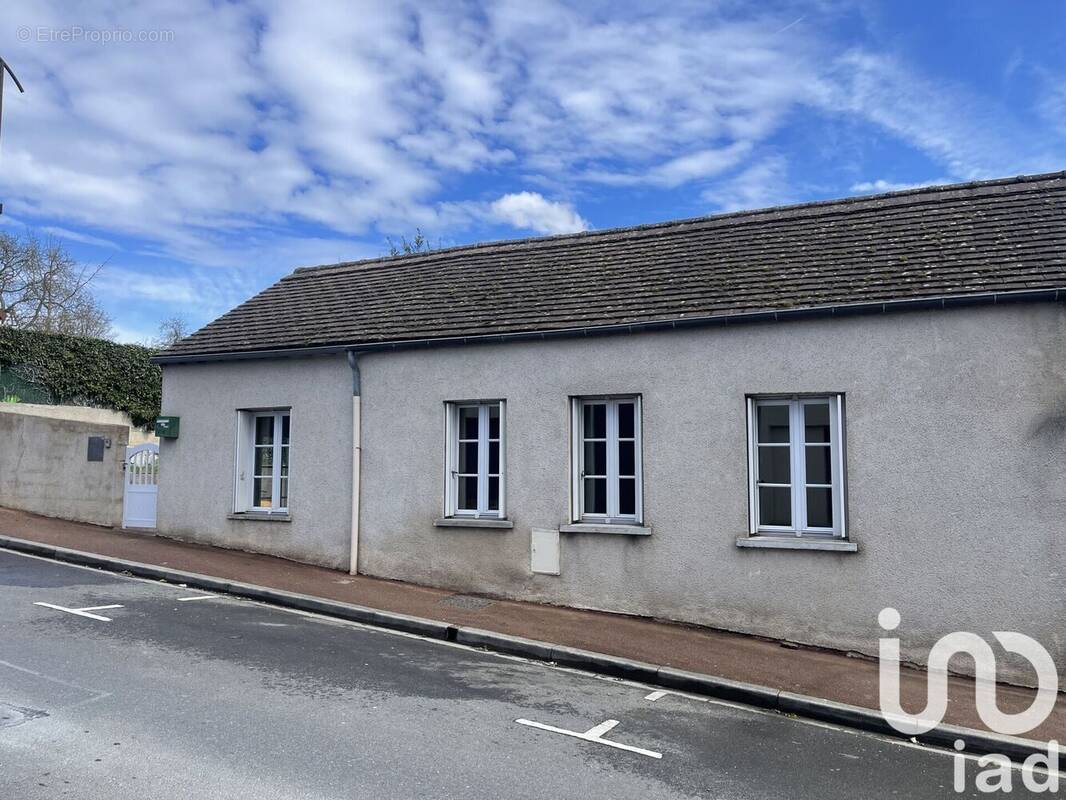 Photo 1 - Maison à SAINT-GERMAIN-LES-ARPAJON