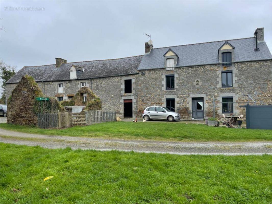 Maison à MINIAC-MORVAN