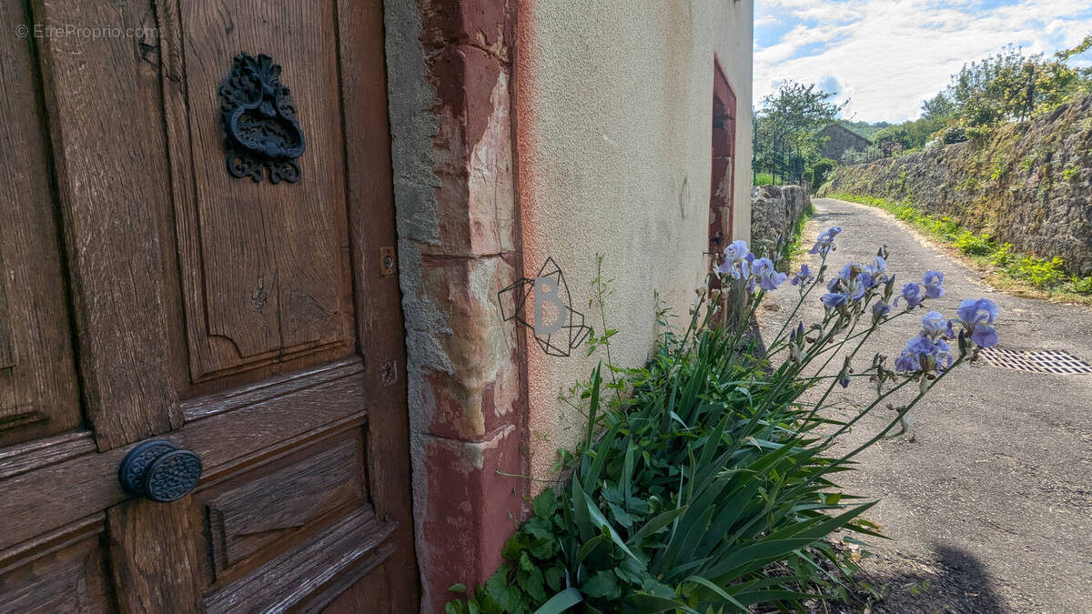 Maison à VALADY