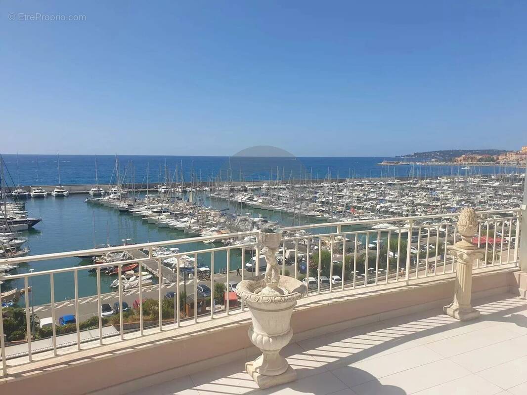 Appartement à MENTON