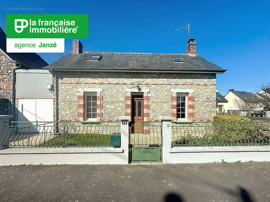 Maison à JANZE