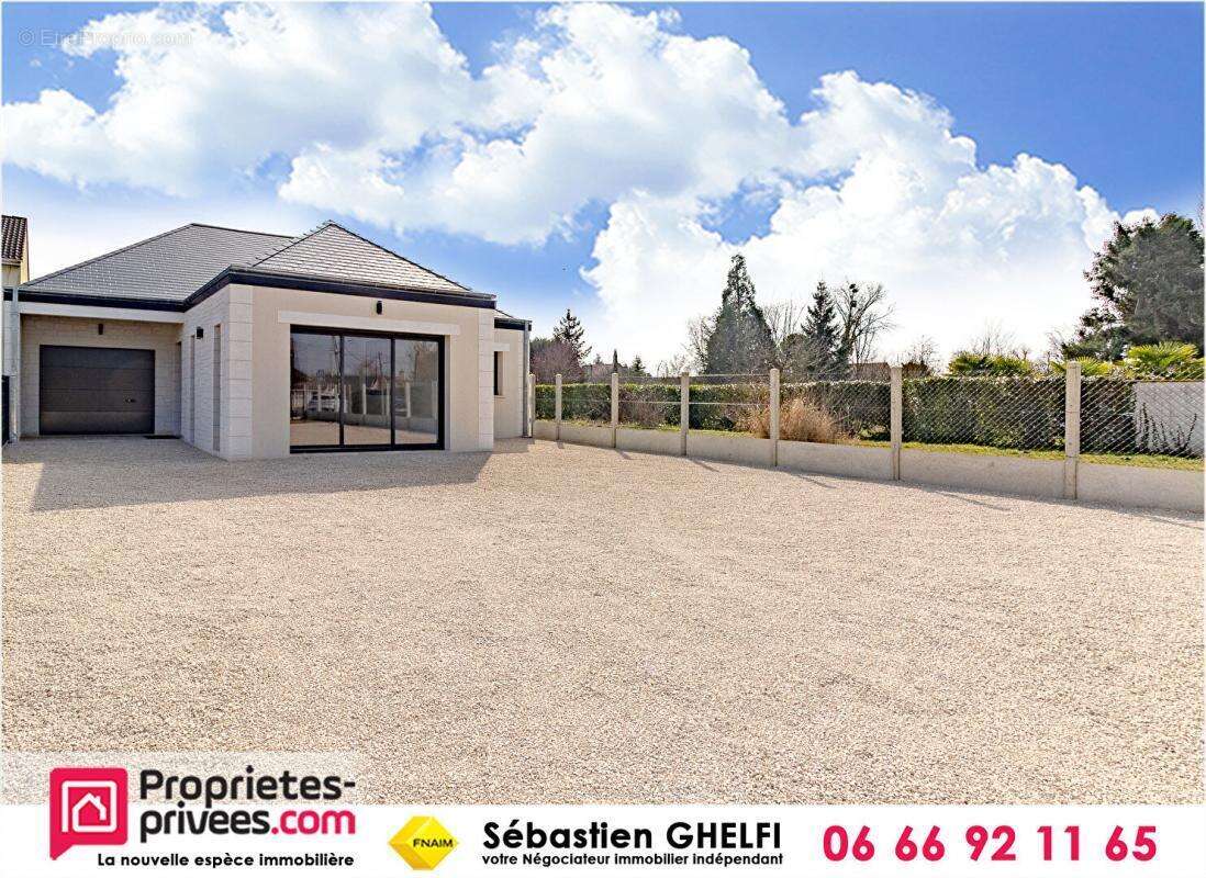Maison à CONTRES