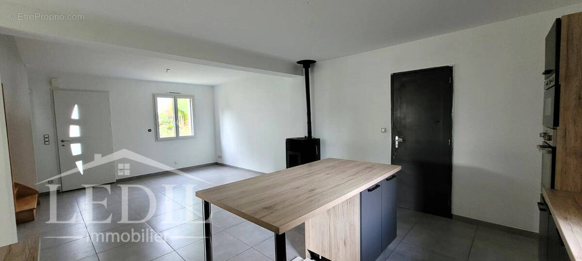 Maison à LE MINIHIC-SUR-RANCE