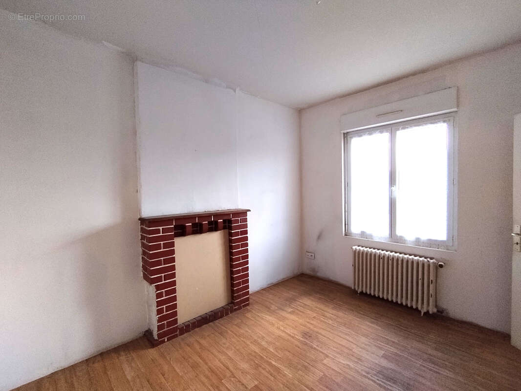 Maison à LECOUSSE