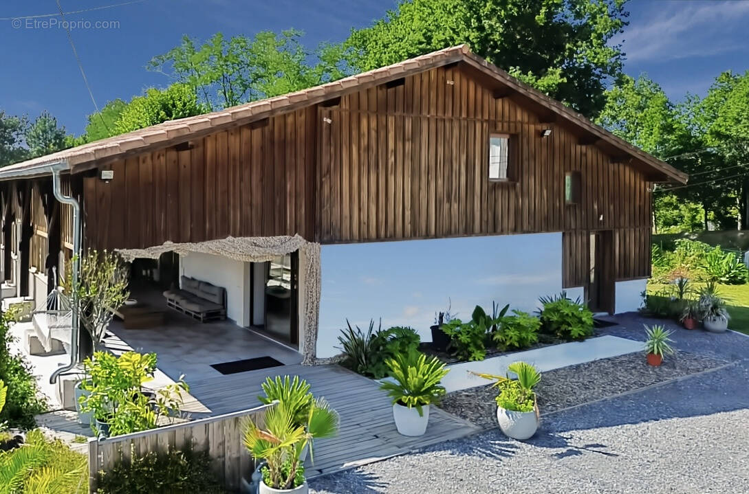 Maison à MIOS