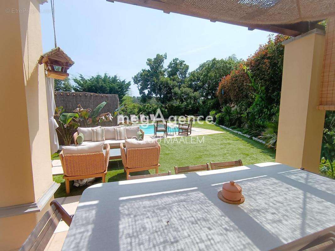Maison à GRIMAUD