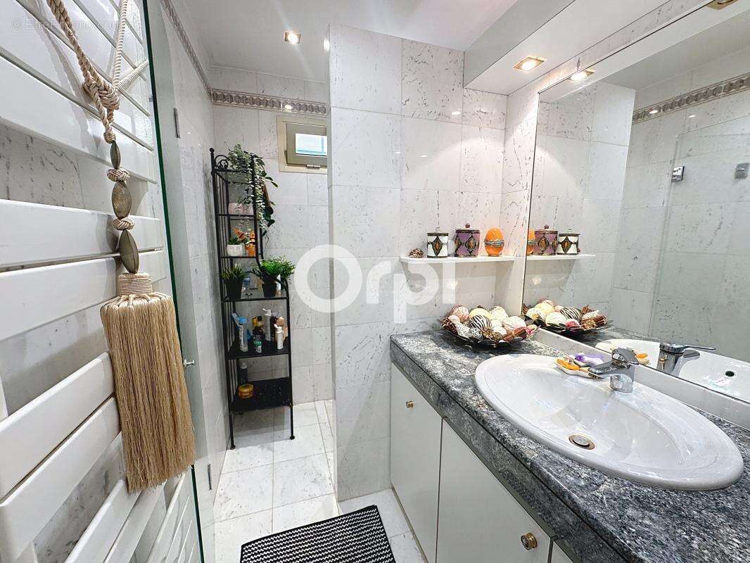 Appartement à VENCE