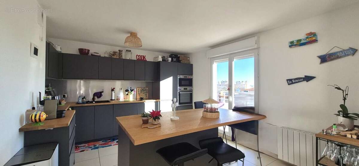 Appartement à SAINT-LAURENT-DU-VAR