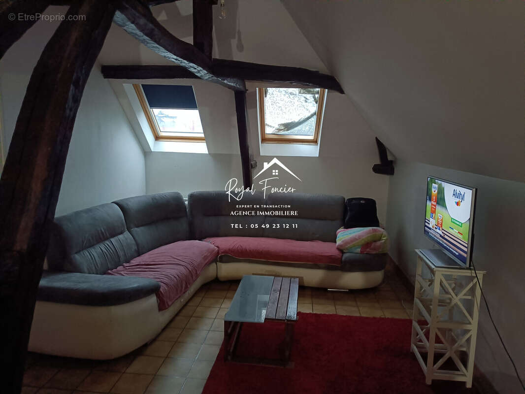 Salon  - Appartement à CHATELLERAULT