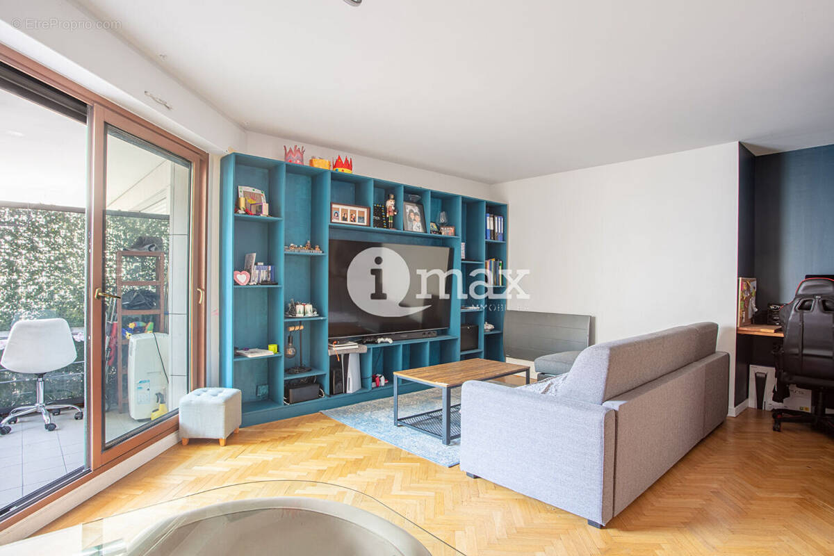 Appartement à LEVALLOIS-PERRET
