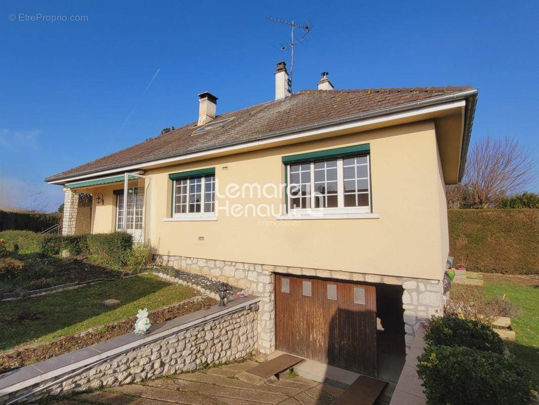 Maison à LURAY
