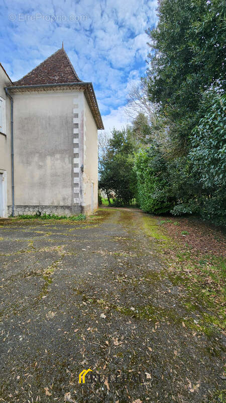 Maison à LUGON-ET-L&#039;ILE-DU-CARNAY