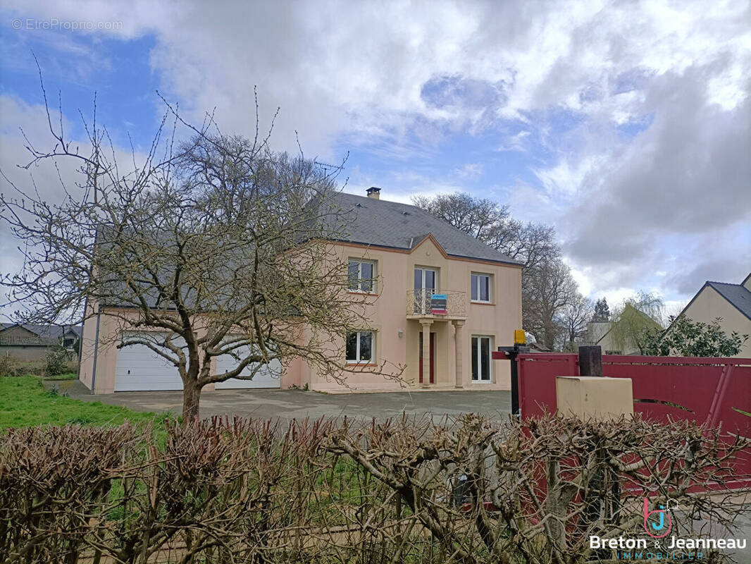 Maison à CHANGE