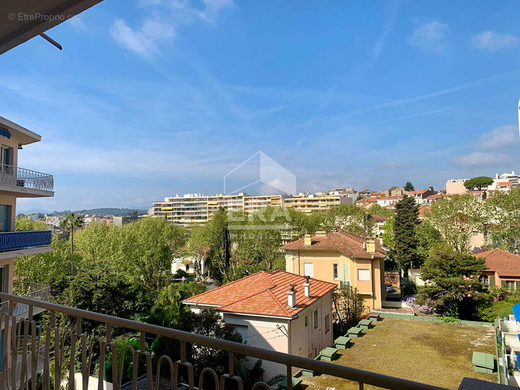 Appartement à LE CANNET
