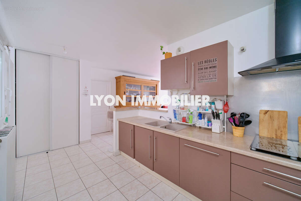 Appartement à LYON-9E