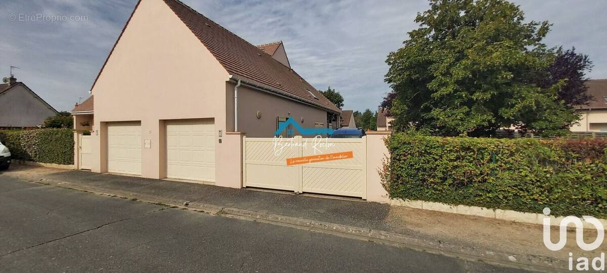 Photo 1 - Maison à DHUIZON
