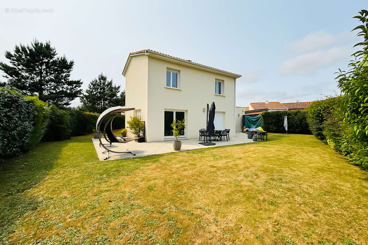 Maison à BOUAYE